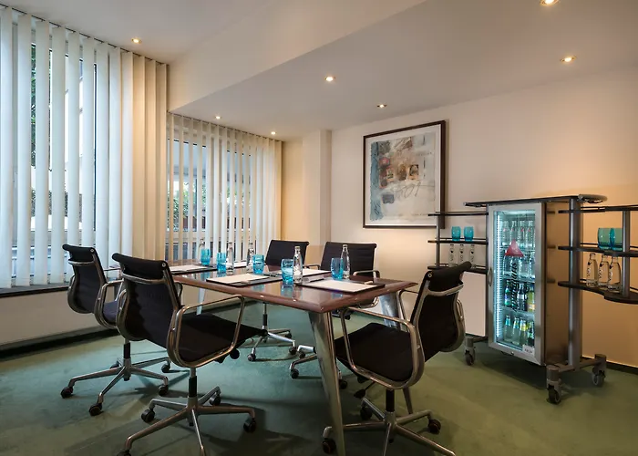Hotel Bristol Berlin, Vignette Collection By Ihg