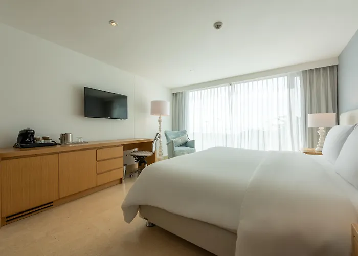 Radisson Cartagena Ocean Pavillion Hotel