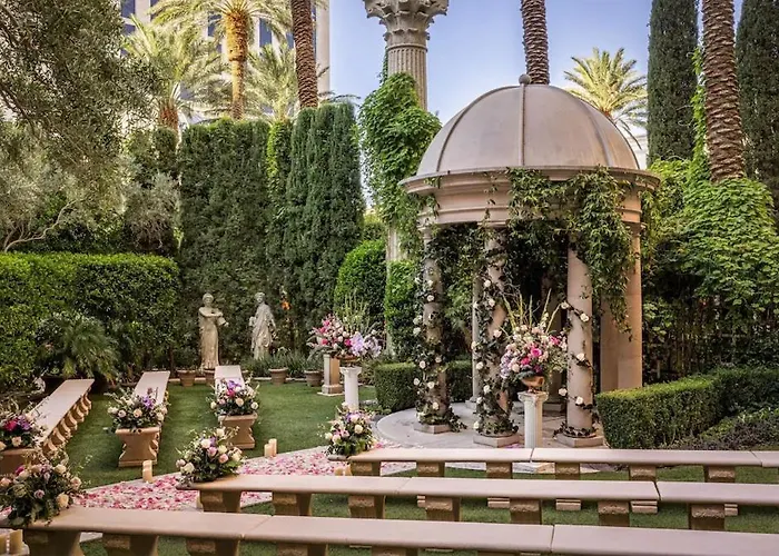 Caesars Palace Las Vegas by Suiteness