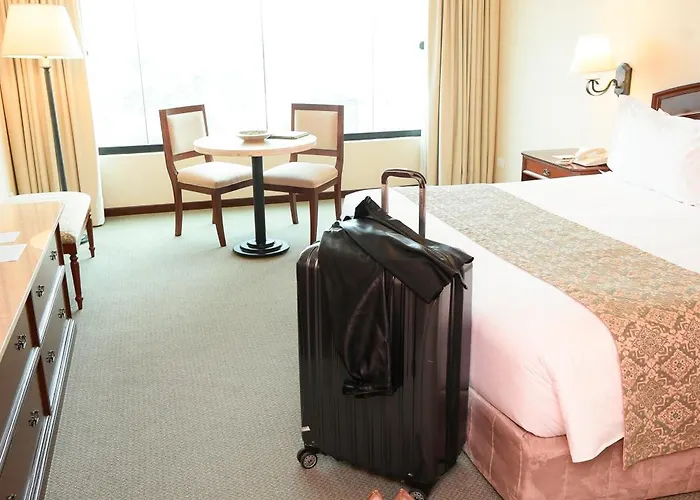 Los Tallanes Hotel&Suites Lima