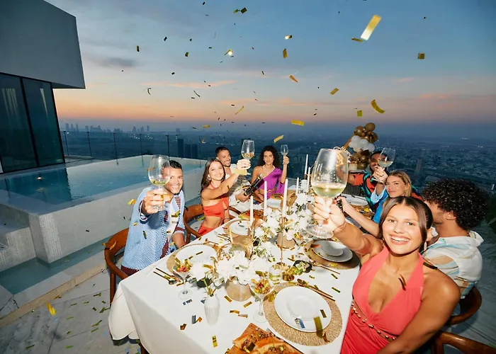 Five Jumeirah Village Dubái