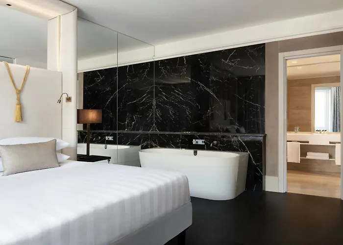 Hotel Sina Bernini Bristol, Autograph Collection Roma