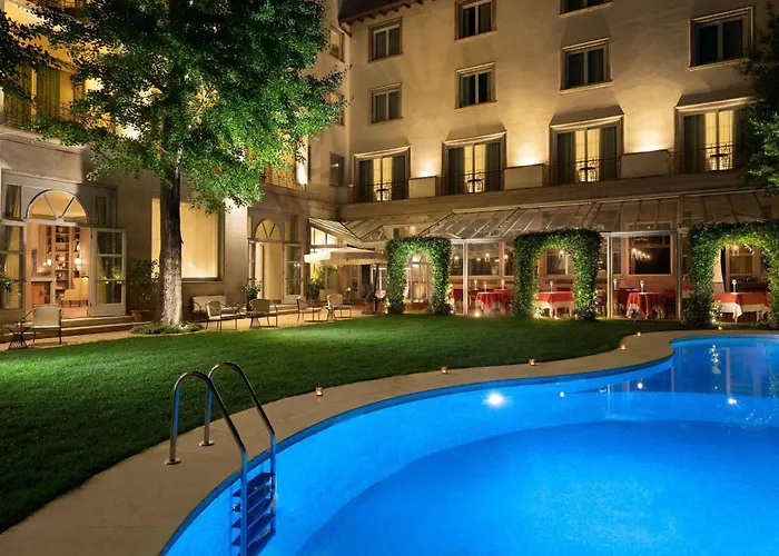 Sina Villa Medici, Autograph Collection Florencia