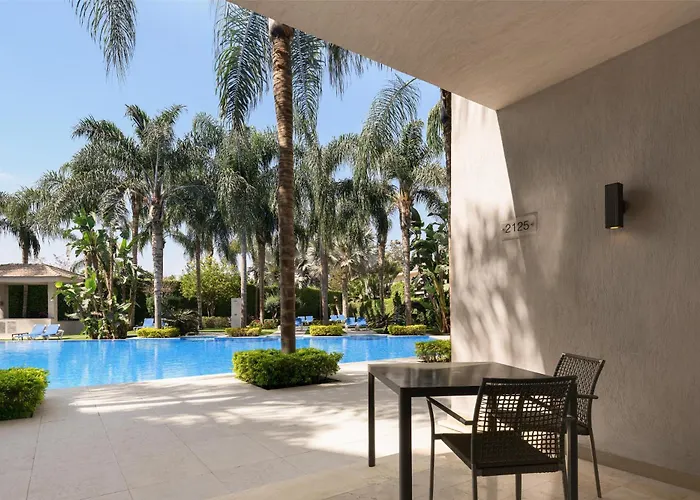 Dusit Thani Lakeview El Cairo