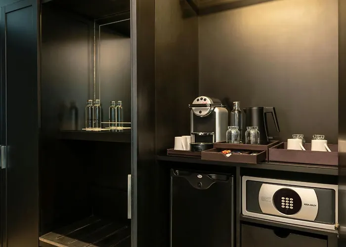 Le Meridien Mina Seyahi Beach Resort & Waterpark Dubái