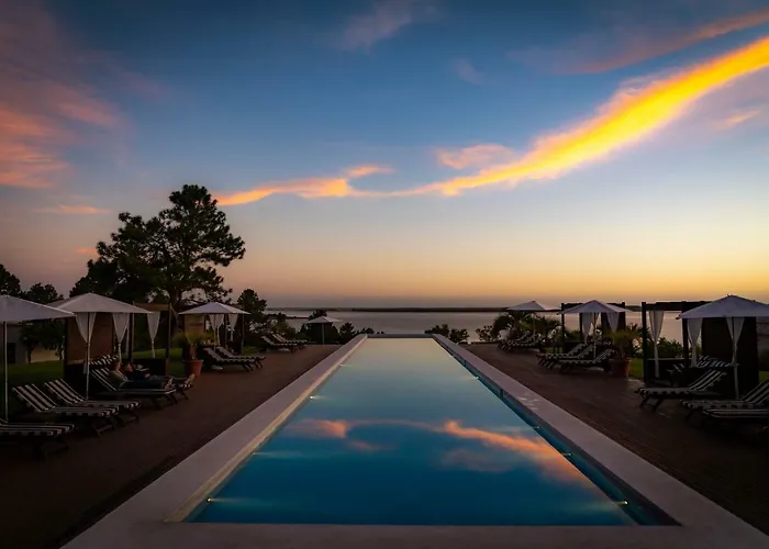 Casa-Chic Carmelo Hotel